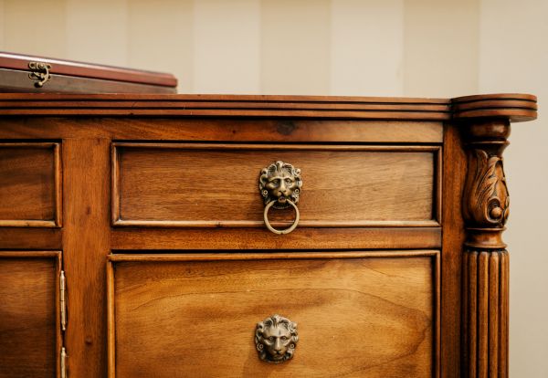 Dresser Disposal in Palm Beach Gardens